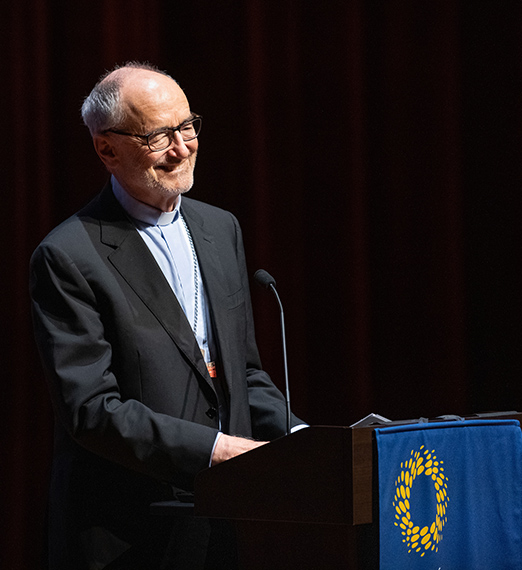 Кардинал Майкл Церни, S.J.